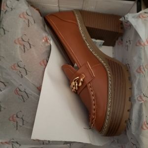 New York & Co. Super Cute Cognac platform loafers. BRAND NEW